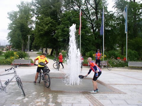 2008