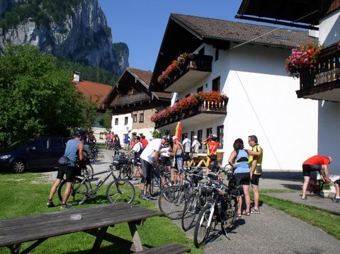 2008