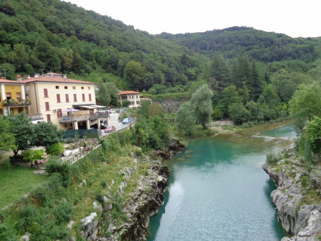 2016