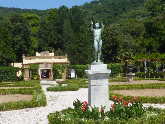 2016