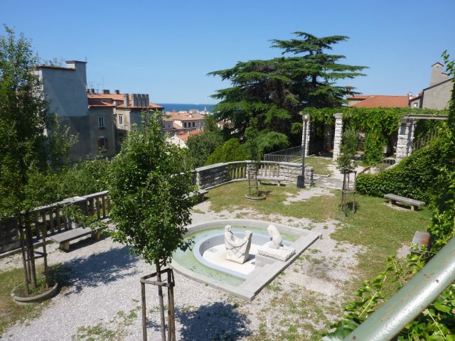 2016