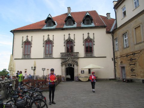 2016