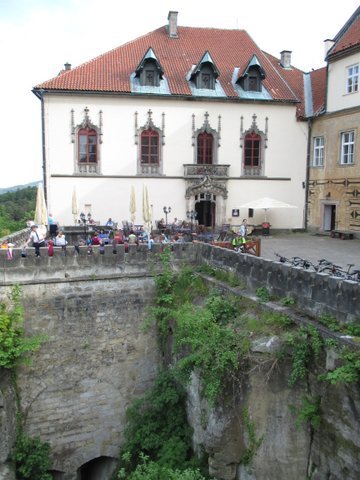 2016